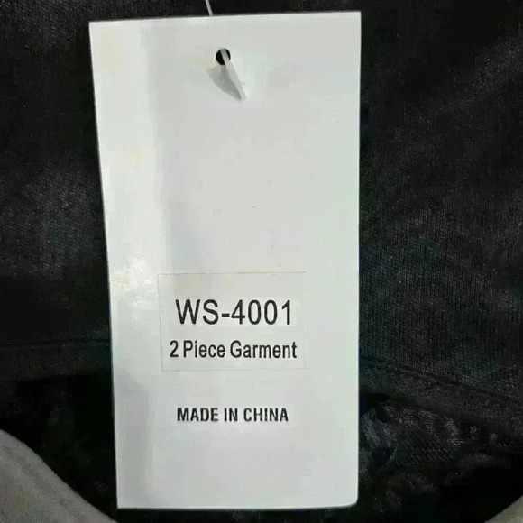 Black Lace Overlay Women's Sleeveless Top Plus Size 3X Two pieces NWT - Picture 11 of 11